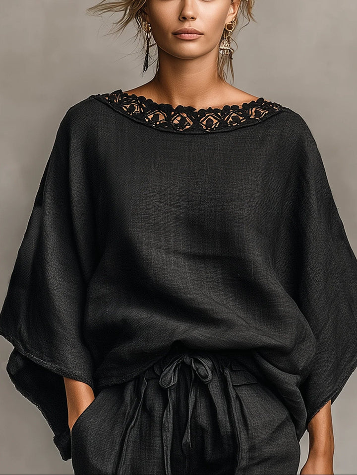 Blusa e Calções de Renda Lilás com Decote