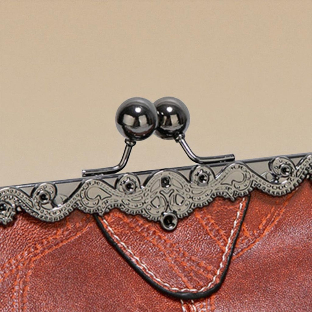 Bolso vintage com fecho a pressão