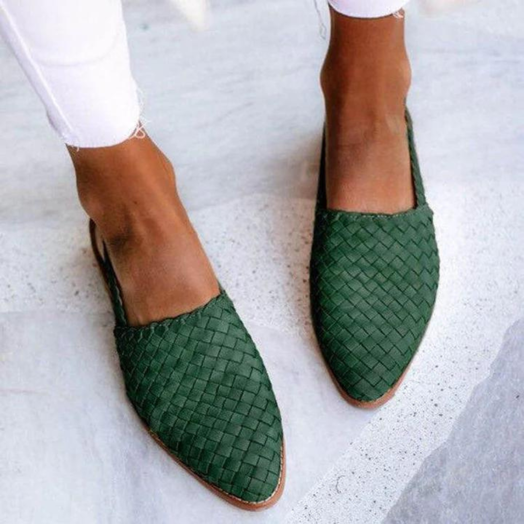 Arielle-Claire™ | Elegantes e Confortáveis Sandálias Planas Feitas à Mão