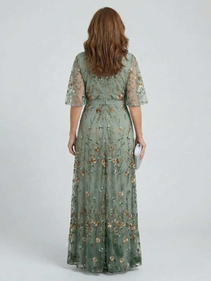 Selora | Vestido Maxi Fluido com Decote Halter