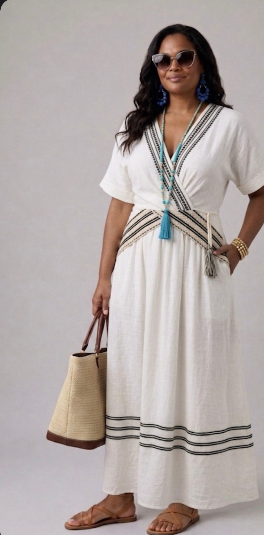Seren | Vestido midi de estilo envolvente com decote em V e mangas curtas