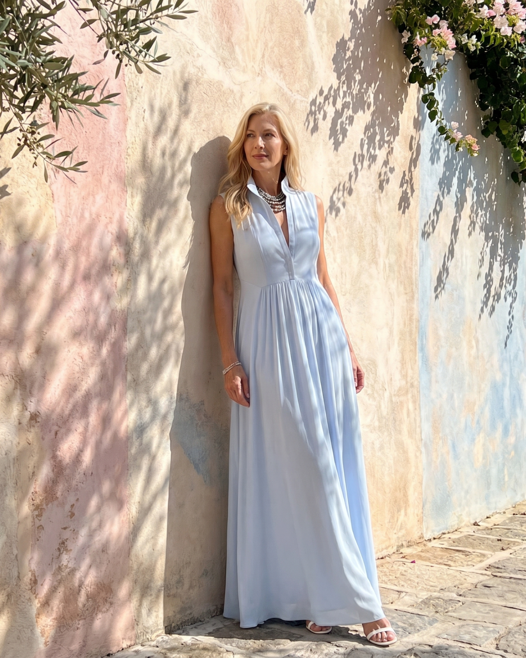 Virelia | Vestido Maxi Fluido Sem Mangas com Gola