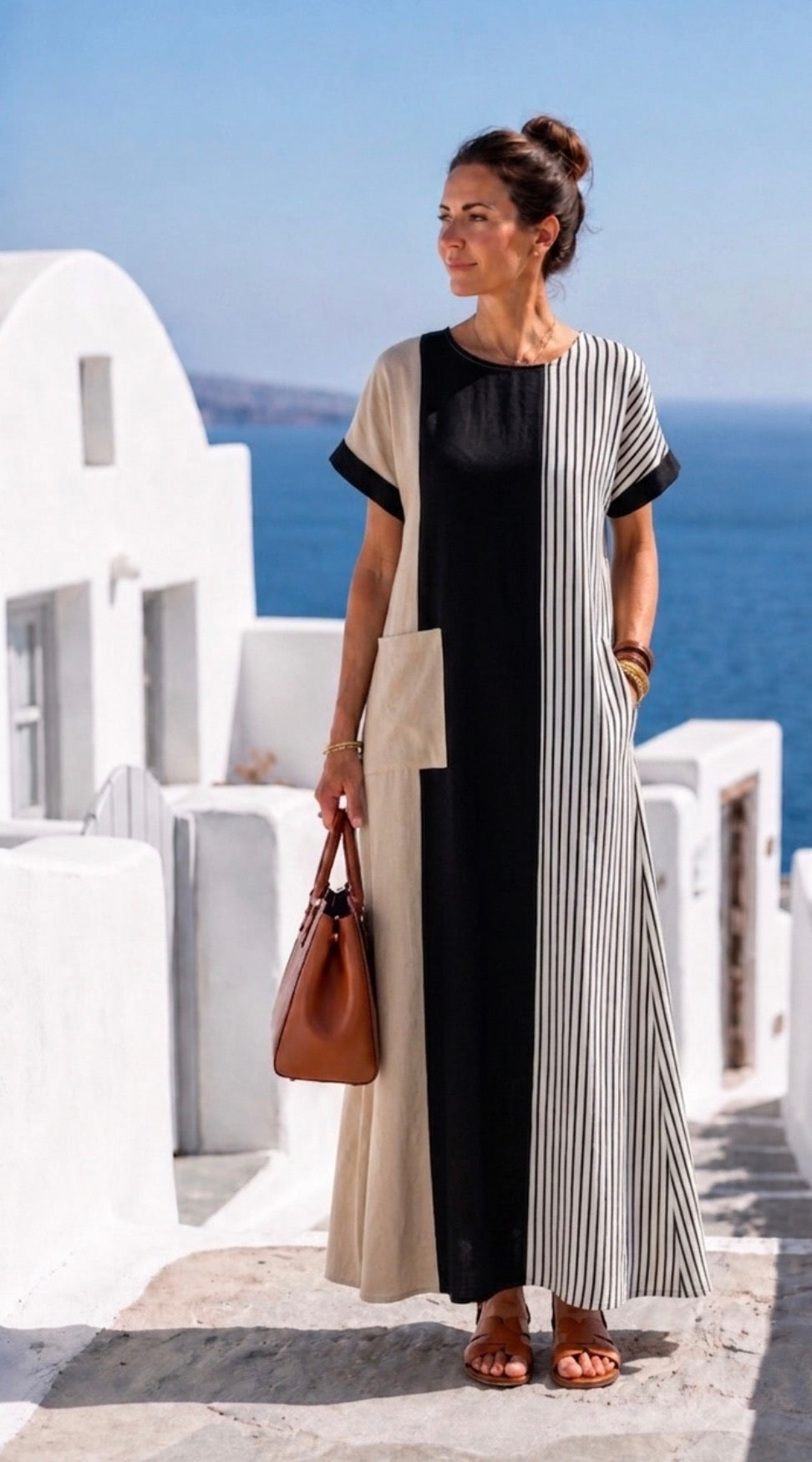 Elara | Vestido Maxi às Riscas de Decote Redondo e Manga Curta