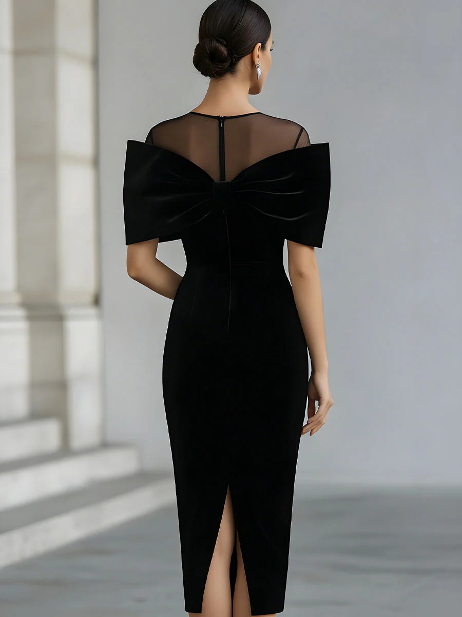 Vestido Midi de Veludo Preto Dramático