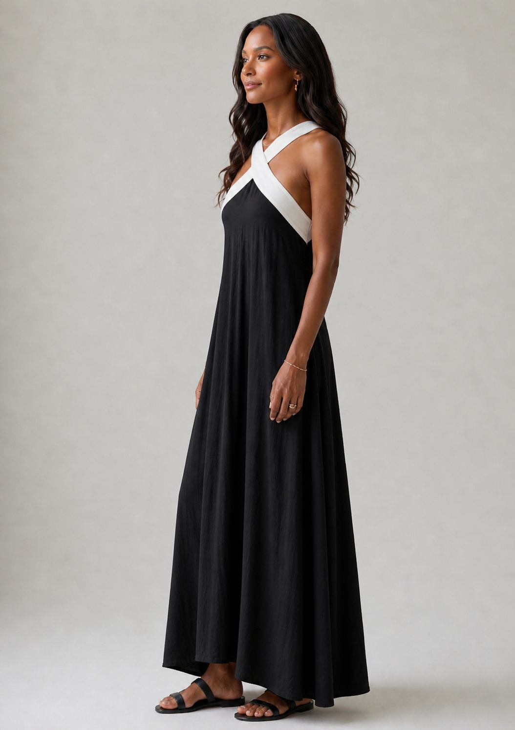 Adair | Vestido Midi com Alças Contrastantes e Decote Cruzado