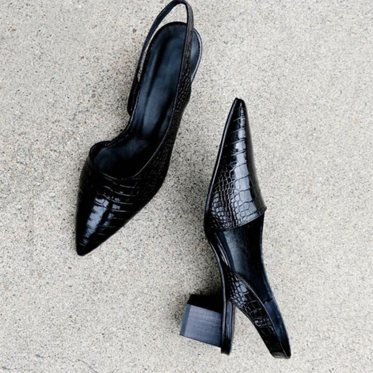 Wynn - Sapatos de salto com ponta larga