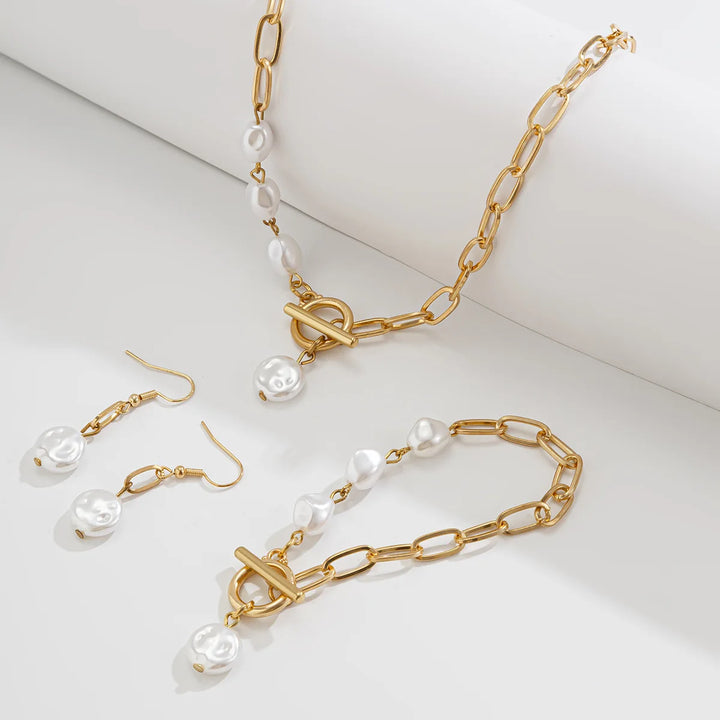 Conjunto de Colar, Pulseira e Brincos em Pérolas Paperclip Elegantes