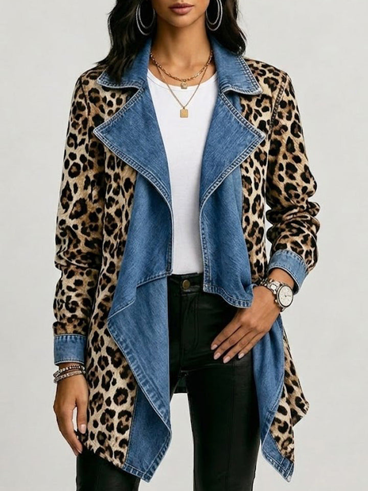 Sherilyn™ | Casaco Médio em Denim Lavado com Estampa de Leopardo