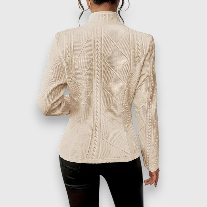 Loretta | Cardigan Texturizado com Botões à Frente