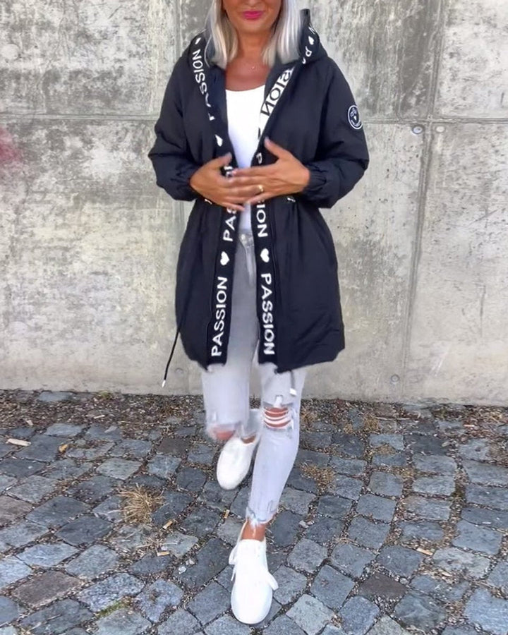 Camila | Parka Midi com Capuz e Cordão