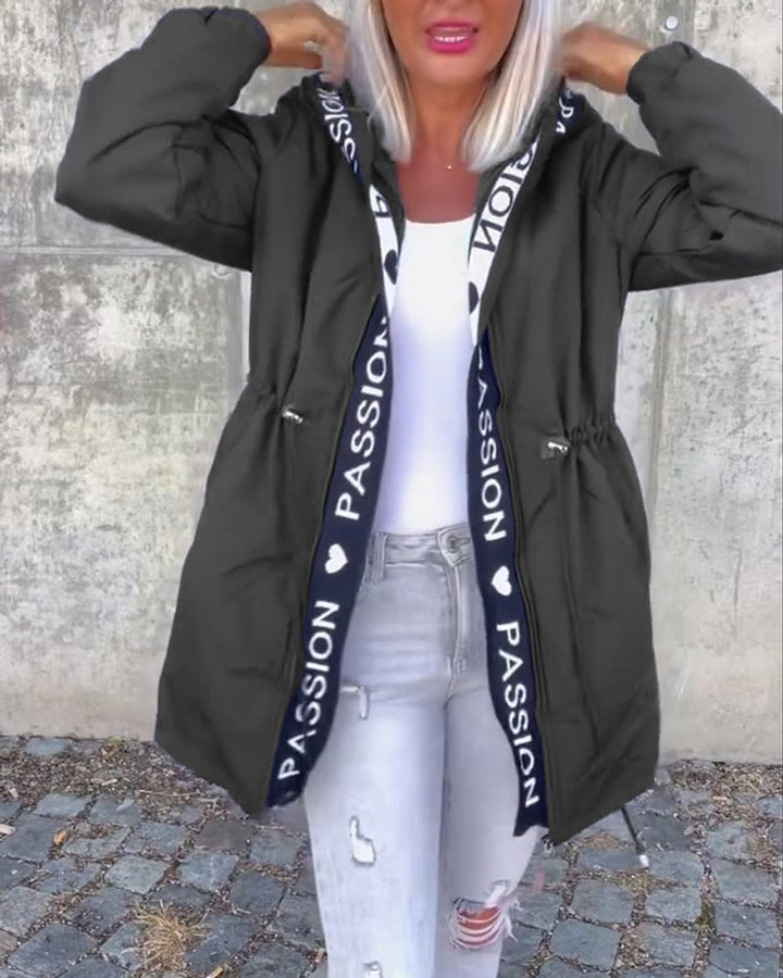 Camila | Parka Midi com Capuz e Cordão