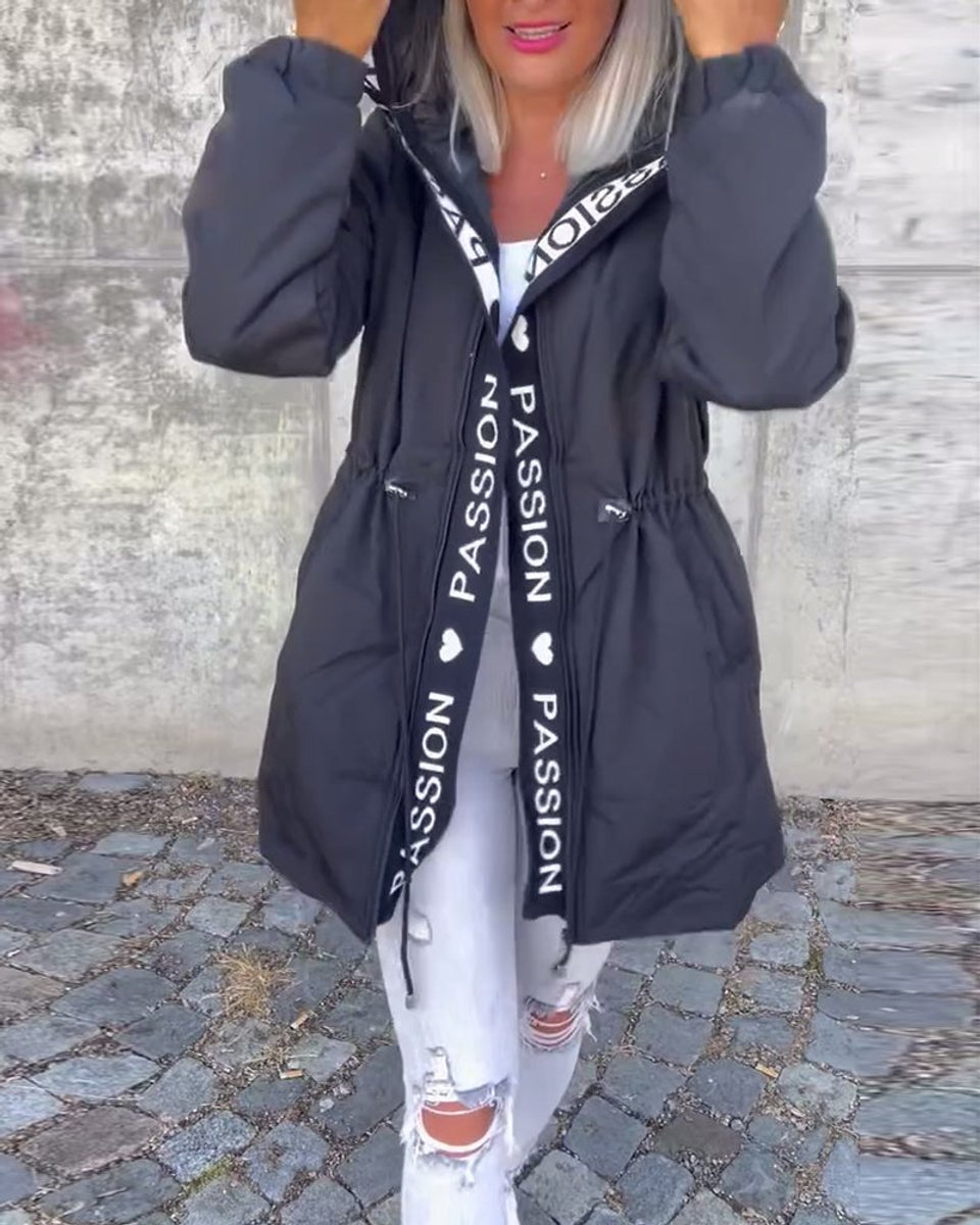 Camila | Parka Midi com Capuz e Cordão