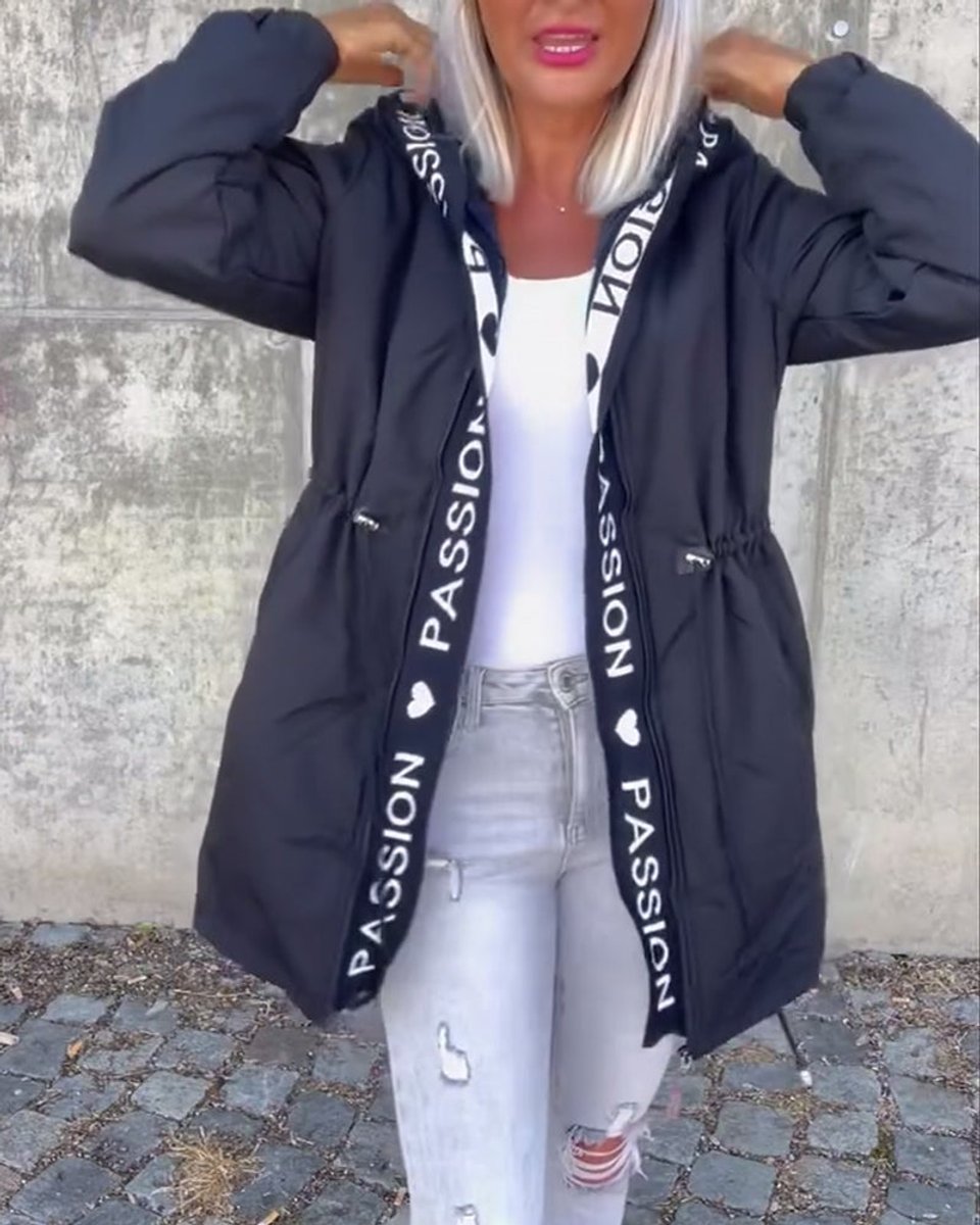 Camila | Parka Midi com Capuz e Cordão