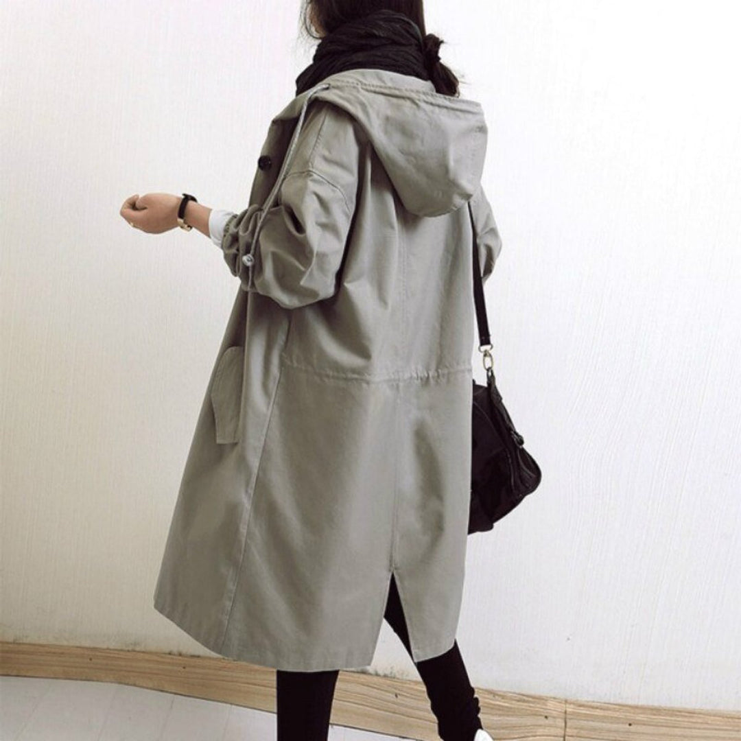 Maisie | Casaco Oversized com Capuz e Botões à Frente