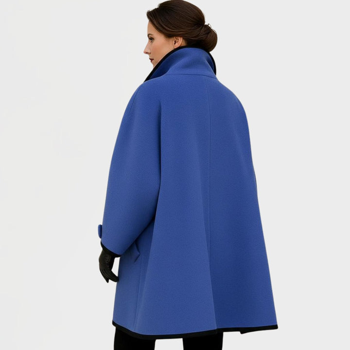 Flora | Casaco Oversized com Detalhes em Contraste